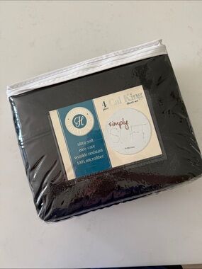 Home Collection Simply Soft Cal King Sheet Set in Black NWIB